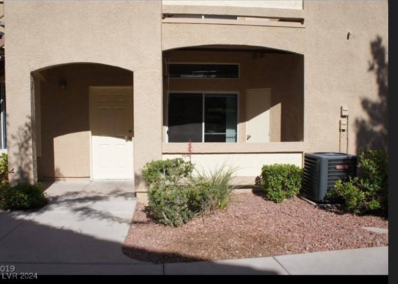 Henderson, NV 89052,2305 W Horizon Ridge Pkwy #3512