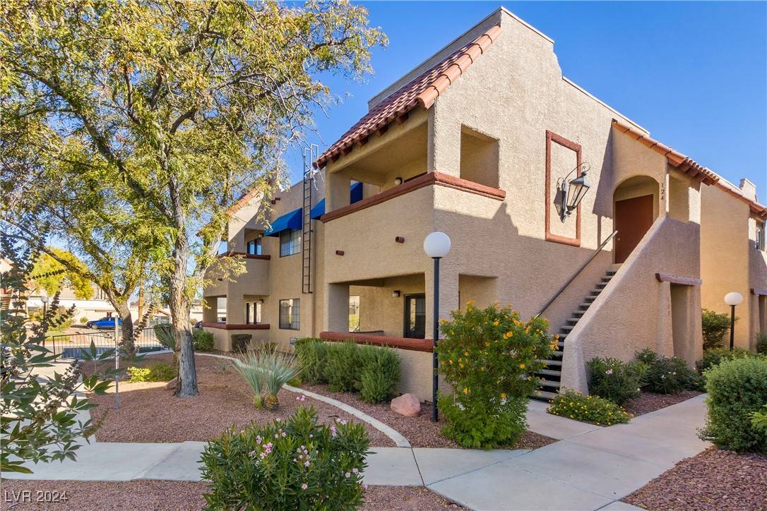 Las Vegas, NV 89103,4291 Sanderling CIR #124
