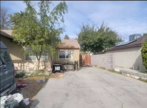240 S 16th ST,  Las Vegas,  NV 89101