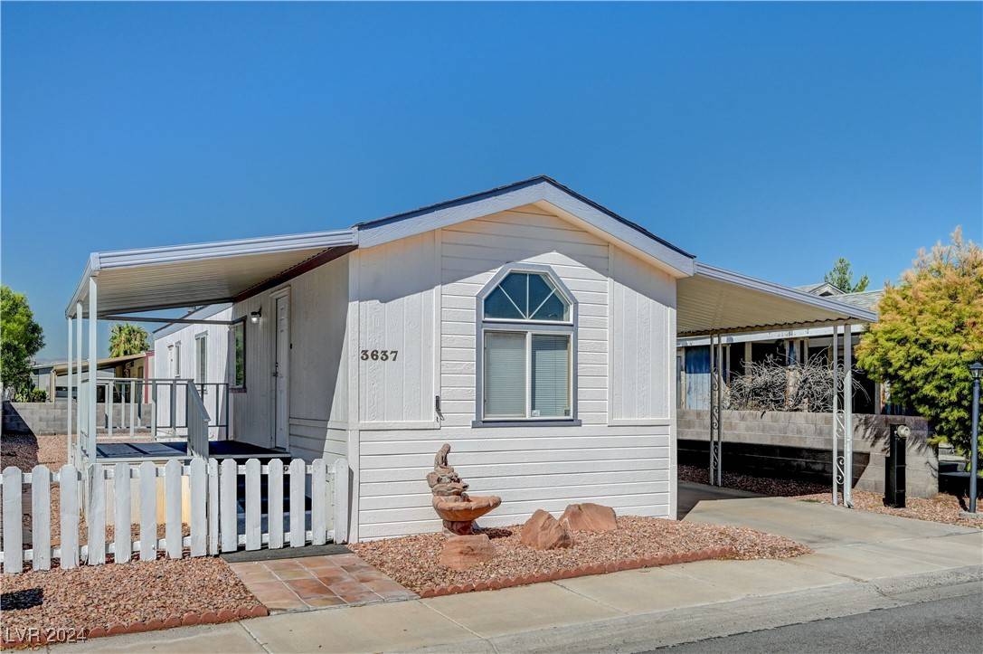 Las Vegas, NV 89122,3637 Haleakala DR