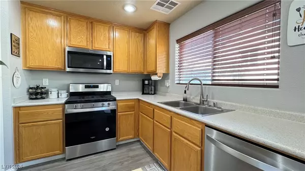 North Las Vegas, NV 89031,6024 Sierra Lakes ST