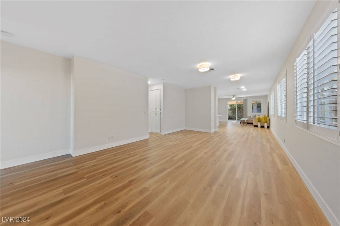 Henderson, NV 89052,337 Brilliant Summit CIR