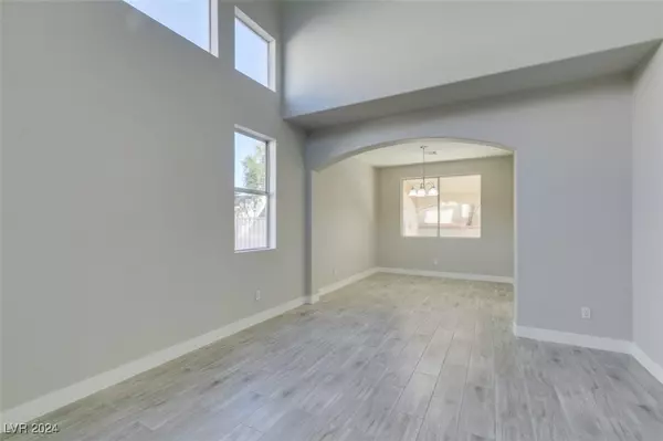 Henderson, NV 89052,991 Upper Meadows PL