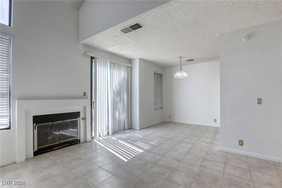 Las Vegas, NV 89146,3228 Tocata DR