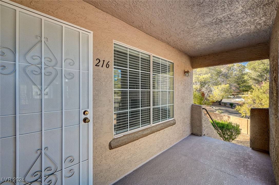 Las Vegas, NV 89117,9070 Spring Mountain RD #216