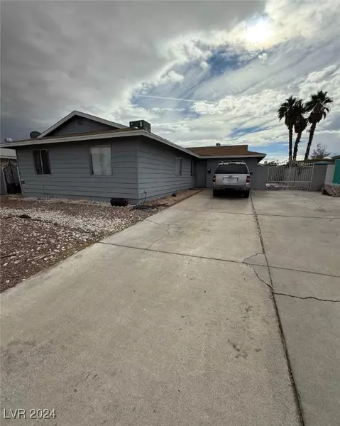 4671 Rita DR, Las Vegas, NV 89121