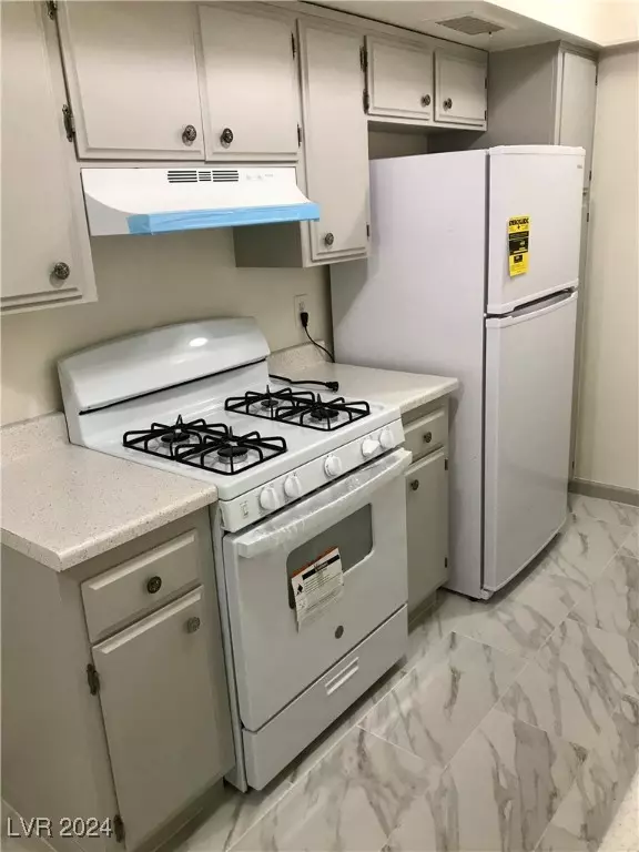 Las Vegas, NV 89169,1440 Vegas Valley DR #6