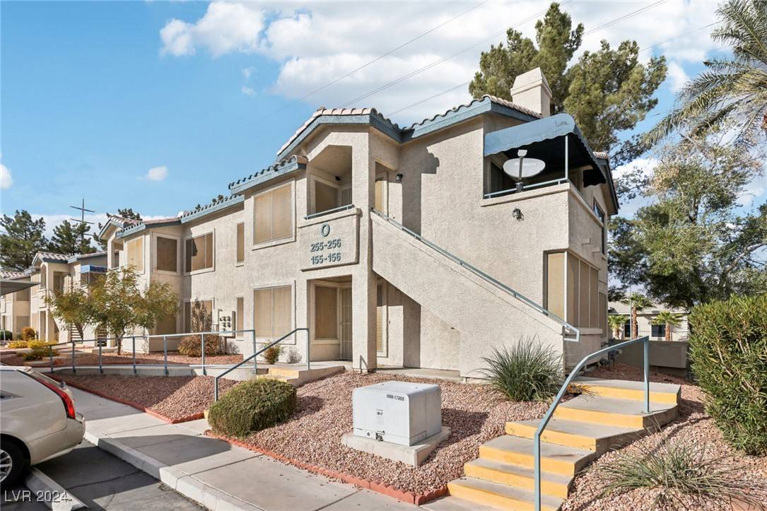 Las Vegas, NV 89120,3425 E Russell RD #156