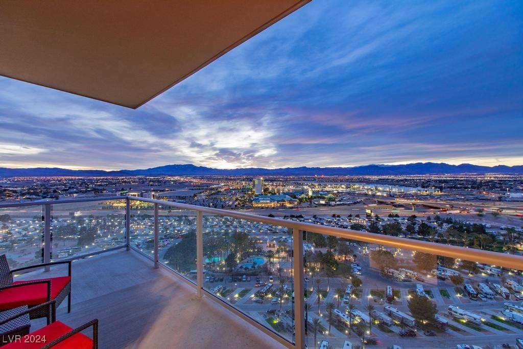 Las Vegas, NV 89123,8255 Las Vegas BLVD #2002