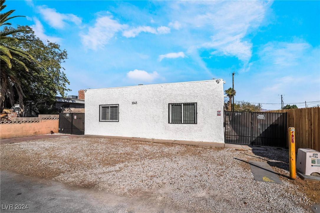 3045 Cedar ST,  Las Vegas,  NV 89104