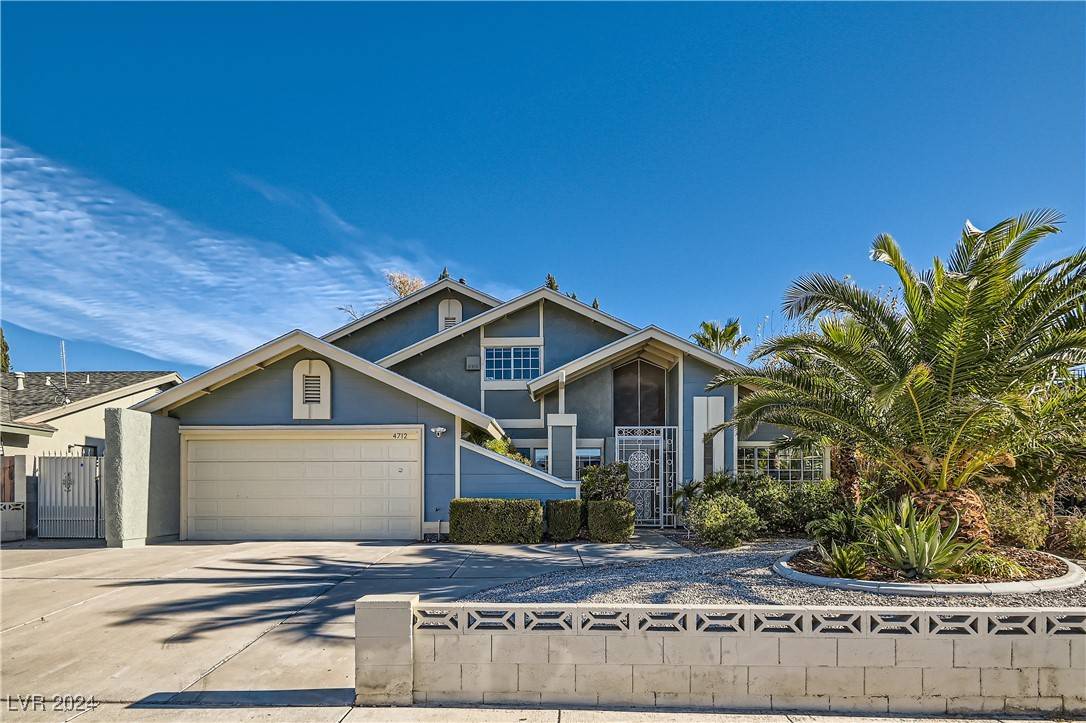 4712 Hackamore DR, Las Vegas, NV 89103