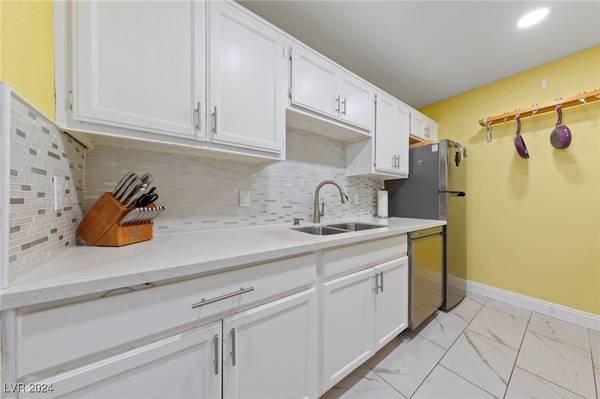 317 Crosswind WAY, Las Vegas, NV 89145