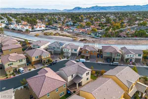 Las Vegas, NV 89120,3836 Park Field DR