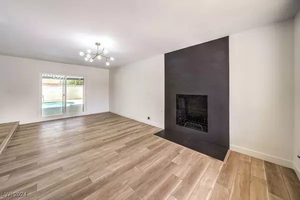 Las Vegas, NV 89121,2512 Capistrano AVE