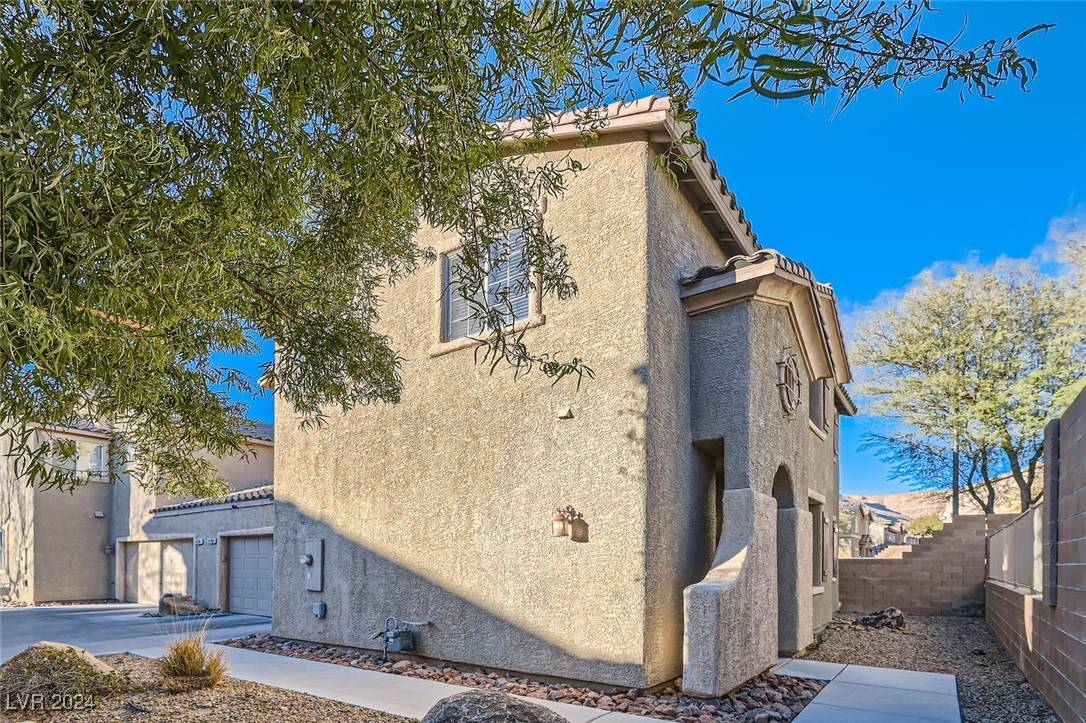 Las Vegas, NV 89148,9790 Overlook Ridge AVE