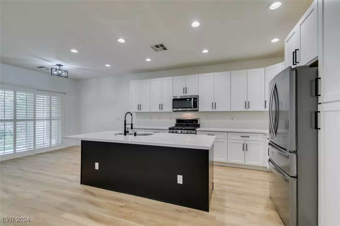 Henderson, NV 89044,2518 Starlight Valley ST