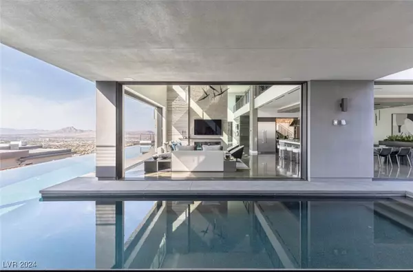 Henderson, NV 89012,669 Dragon Peak DR