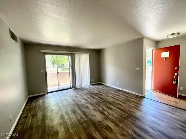 Las Vegas, NV 89119,1455 E Katie AVE #K13