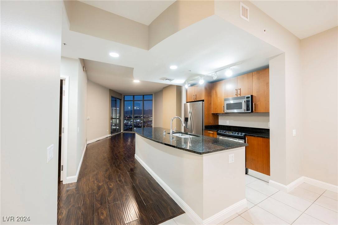 Las Vegas, NV 89102,200 W Sahara AVE #1510