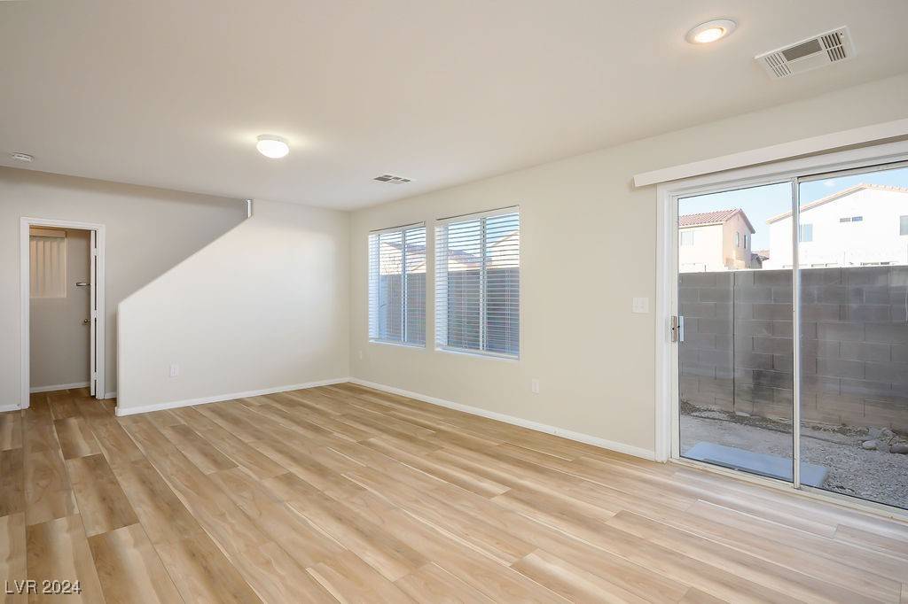 Las Vegas, NV 89148,10030 Tittleton AVE