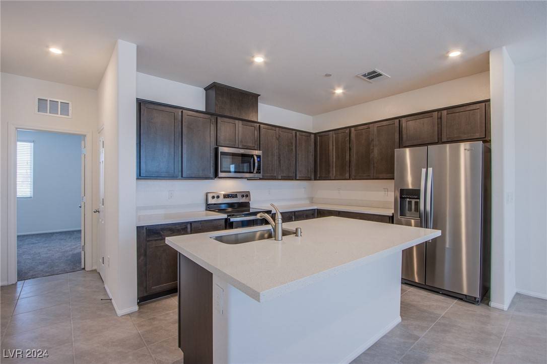 Las Vegas, NV 89113,6288 Dolosonte ST