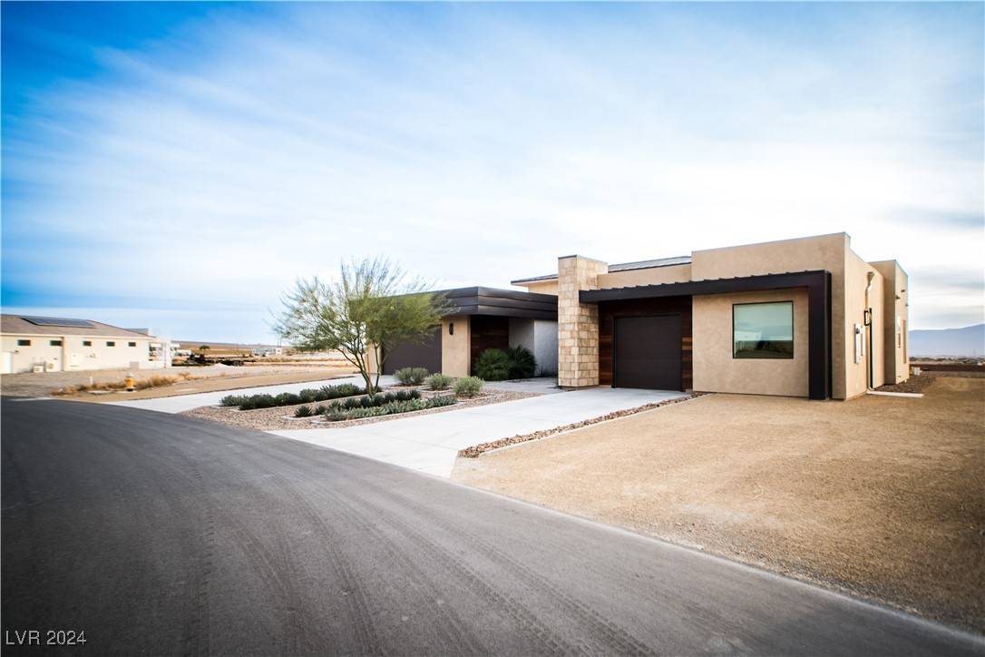 6059 E Spring Mountain BLVD, Pahrump, NV 89048