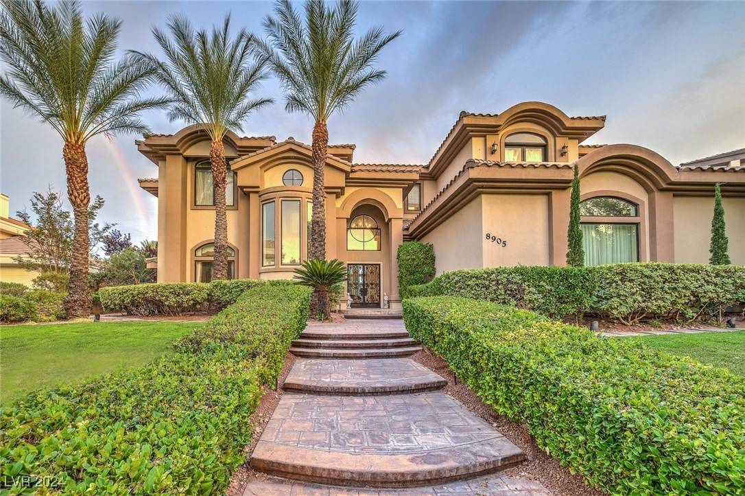 8905 Greensboro LN,  Las Vegas,  NV 89134