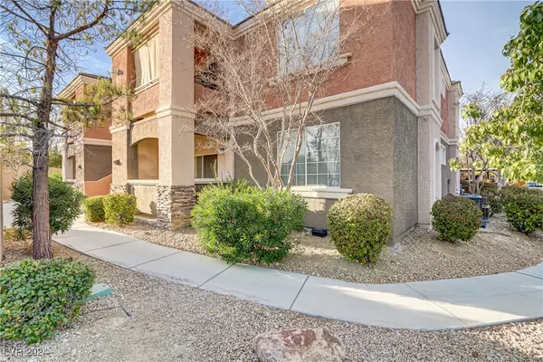 7701 Himalayas AVE #104, Las Vegas, NV 89128
