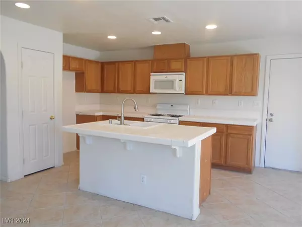 North Las Vegas, NV 89081,5304 Carlsbad Heights ST
