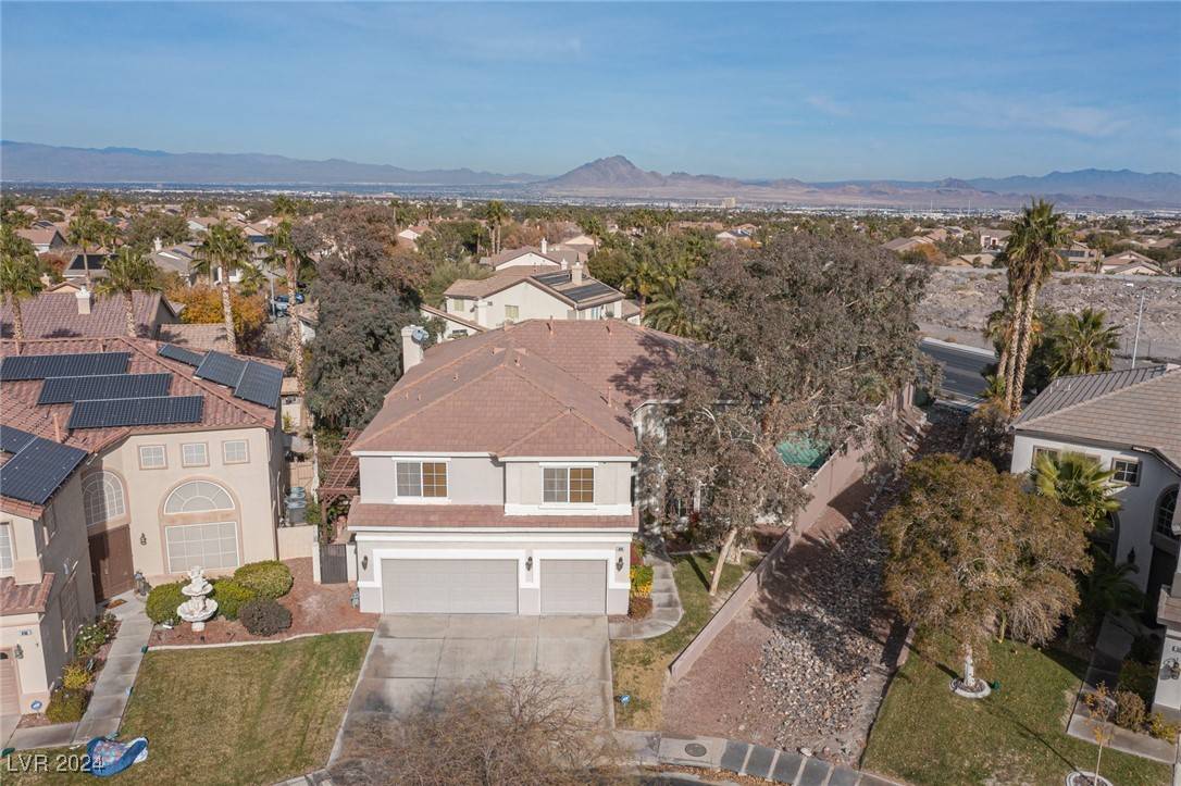 Henderson, NV 89012,320 Glistening Cloud DR