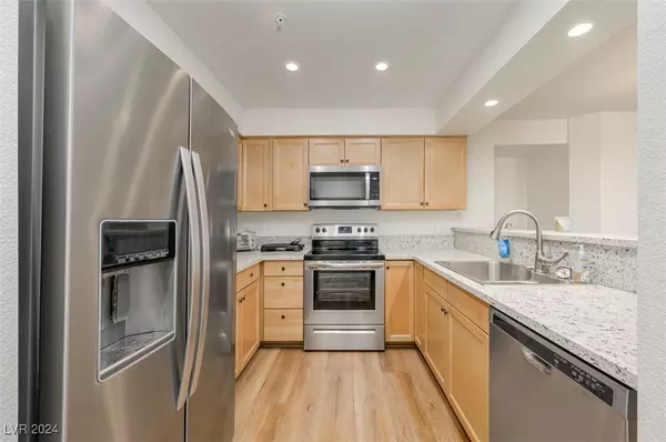 Laughlin, NV 89029,2004 Mesquite LN #304