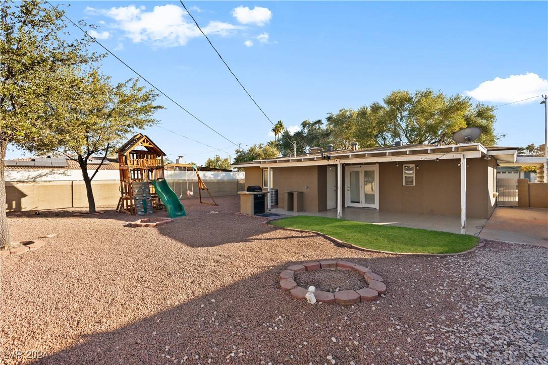 Las Vegas, NV 89104,917 Bonita AVE