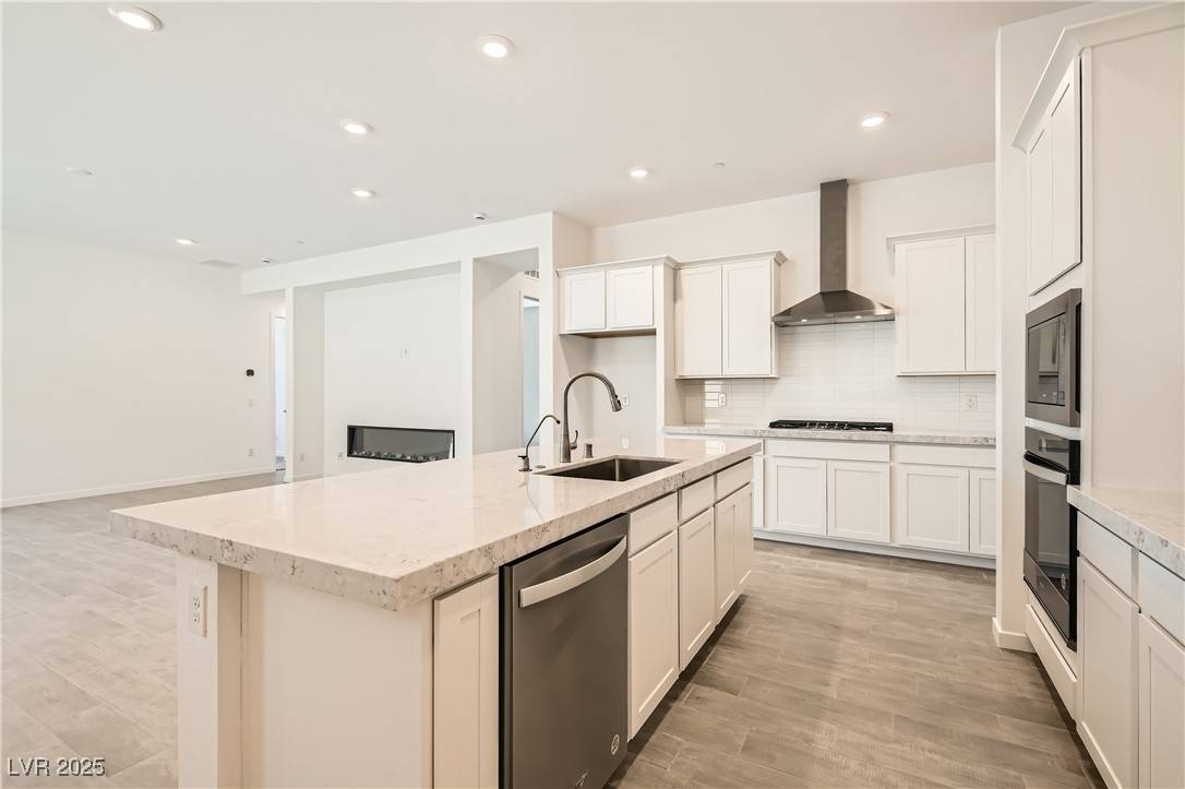 Henderson, NV 89011,106 Barkset WAY