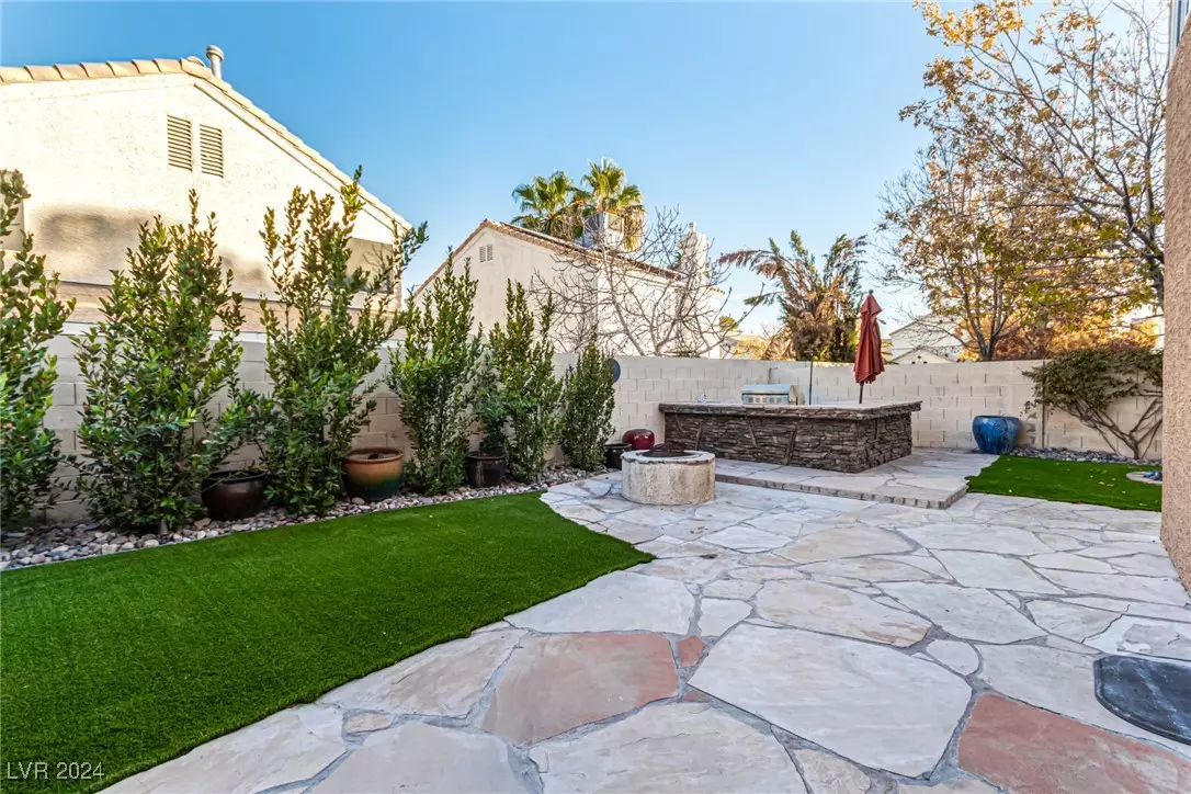 Las Vegas, NV 89129,4104 Browndeer CIR