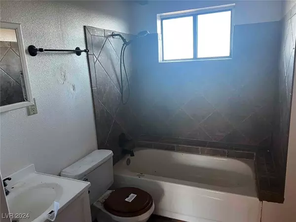 Las Vegas, NV 89124,45 Camp Bonanza RD