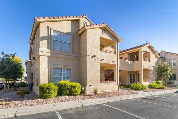 520 Arrowhead TRL #911,  Henderson,  NV 89015