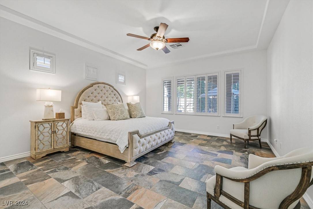 Henderson, NV 89044,2738 Kingclaven DR