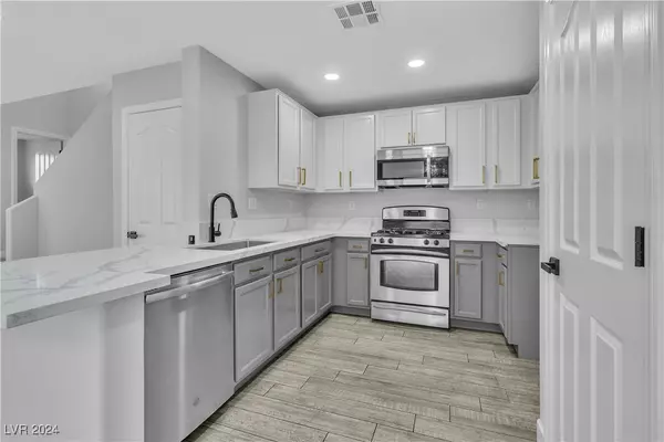 Las Vegas, NV 89166,10731 Mason Hill AVE