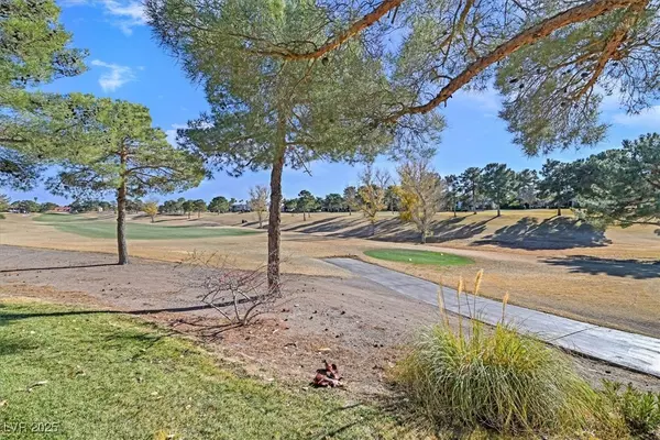 Las Vegas, NV 89113,7133 Mission Hills DR