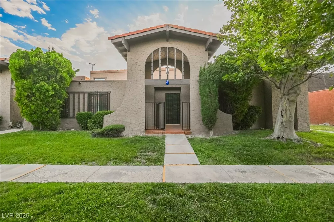 Las Vegas, NV 89169,4670 Monterey CIR #1