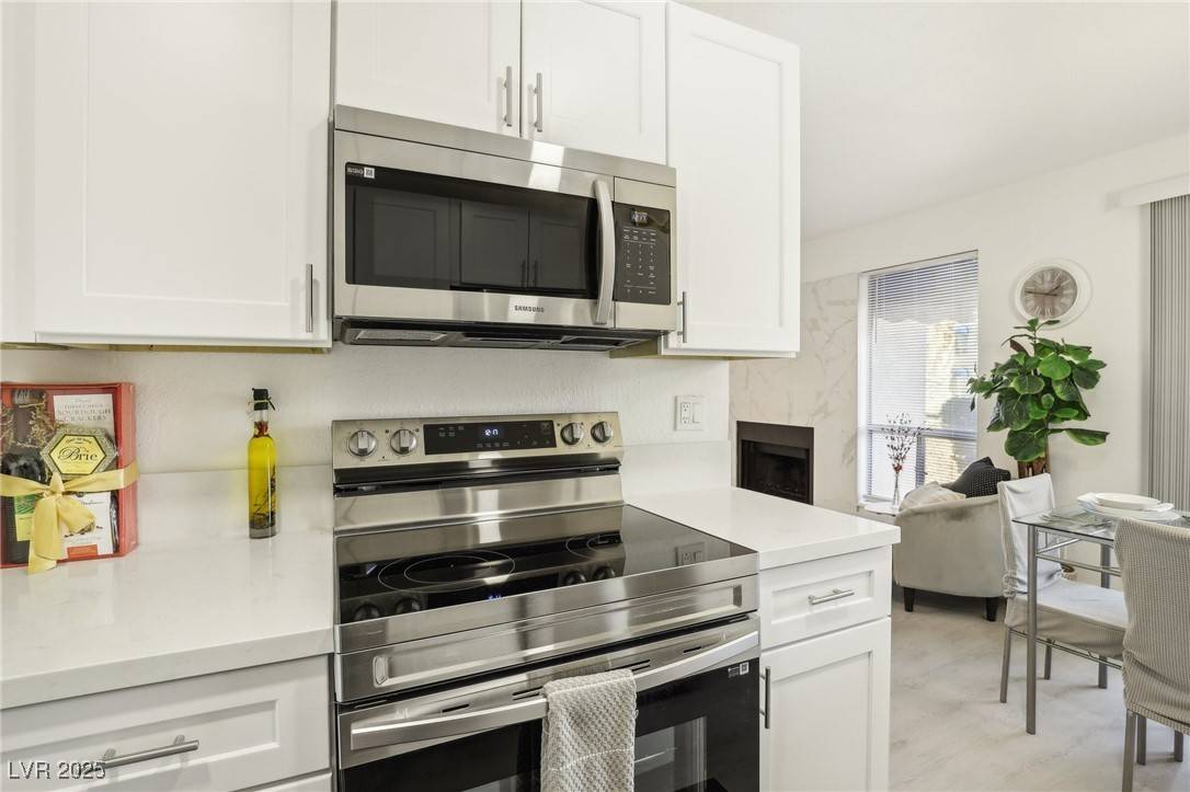Las Vegas, NV 89119,4975 Newport Cove DR #B