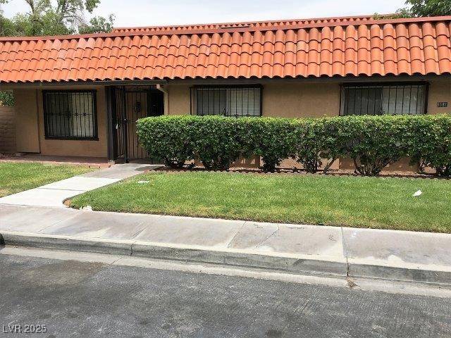 Las Vegas, NV 89107,6681 Bubbling Brook DR #A