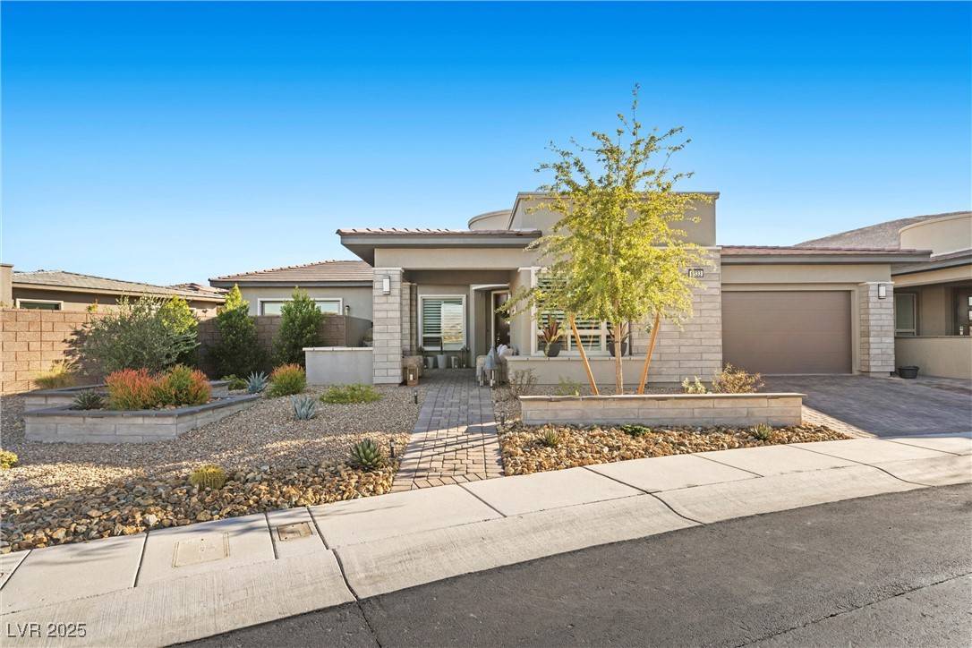 6833 Desert Crimson ST, Las Vegas, NV 89148