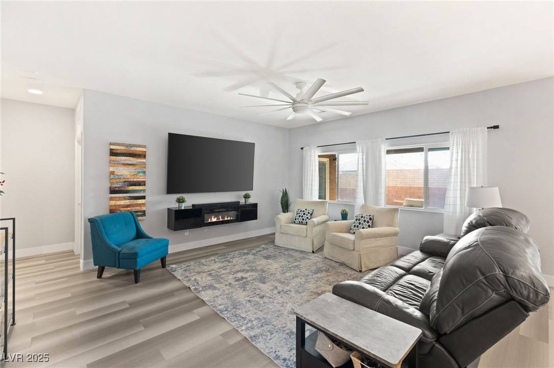 Las Vegas, NV 89166,10509 INGELOW CT