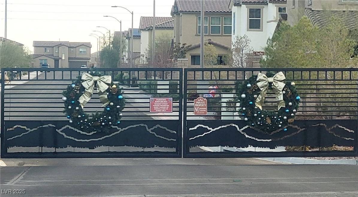 Las Vegas, NV 89166,8051 California Pine ST
