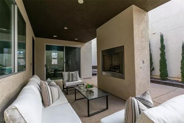 Las Vegas, NV 89117,2631 Mystere CT