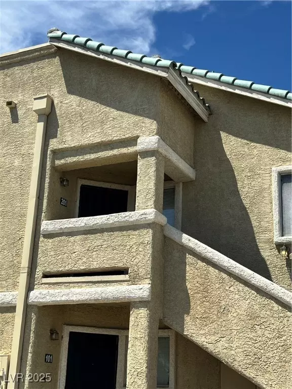 Las Vegas, NV 89110,1533 Linnbaker LN #201