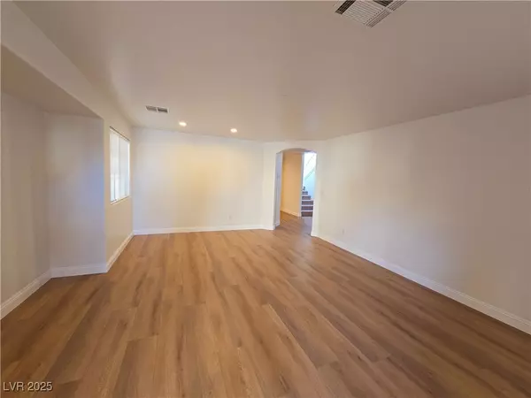 Las Vegas, NV 89183,11998 Camden Brook ST