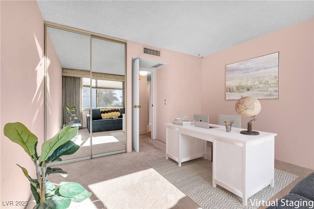 205 E Harmon AVE #707,  Las Vegas,  NV 89169
