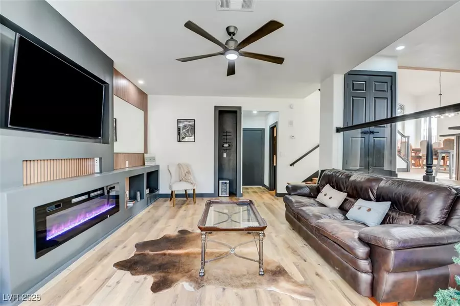 1717 Imperial Cup DR, Las Vegas, NV 89117